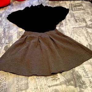 Grey skirt